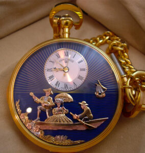 Антикварные часы с цепочкой